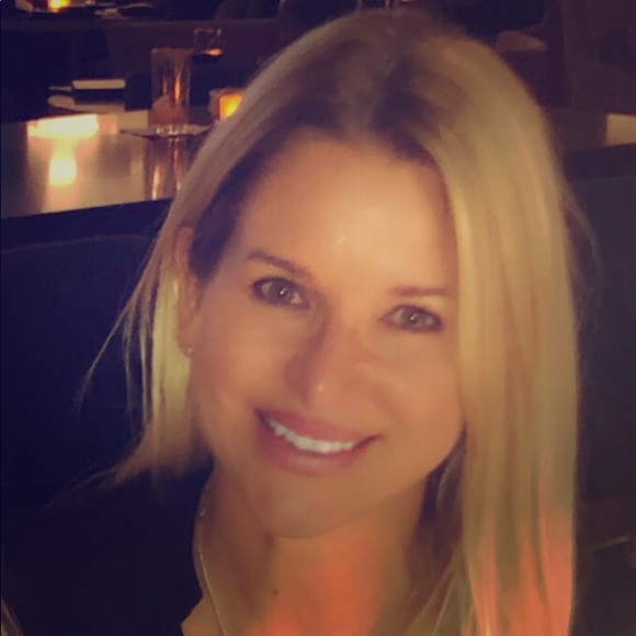 Meet your Posher, Kim - Picture 1 of 1